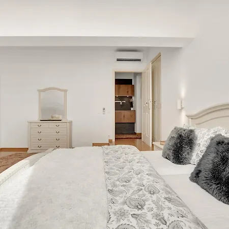 Castle View Palace Apartman *