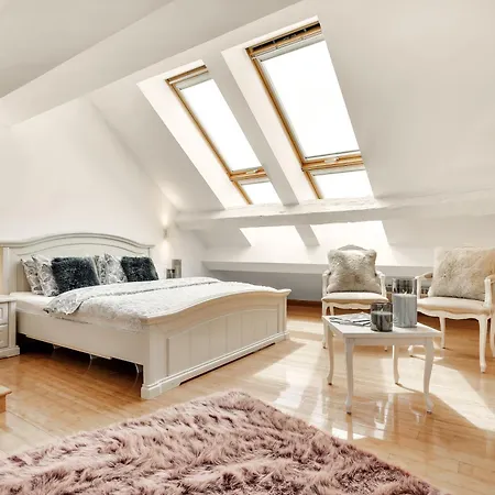 Ljubljana Palace Suites Apartma *