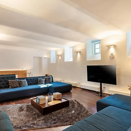 Palace * Λιουμπλιάνα