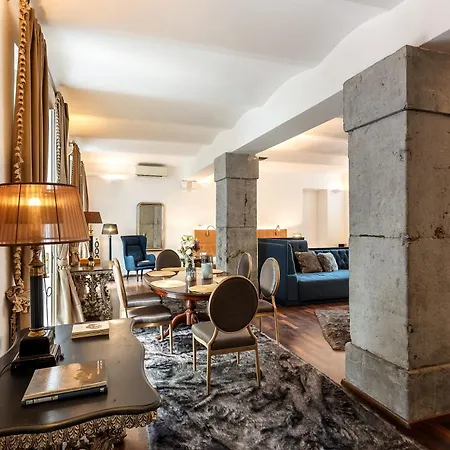 Palace * Λιουμπλιάνα