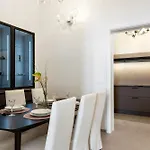 Apartma Palace