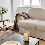 Palace Apartma Ljubljana