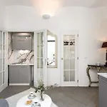 Palace Apartma *