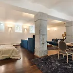 Palace Apartma Ljubljana